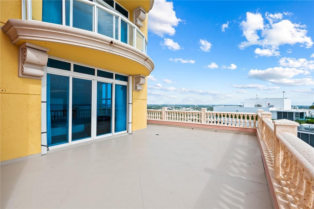 THE PALMS - Residential