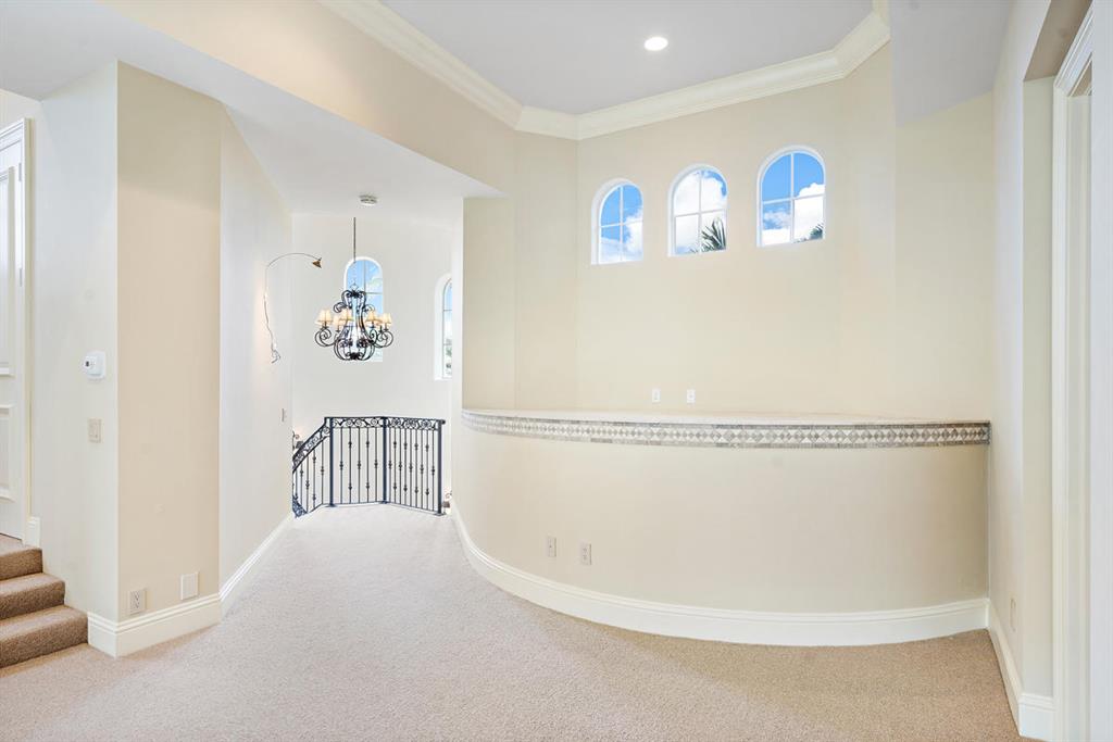 ROYAL PALM YACHT & COUNTRY CLUB - Residential