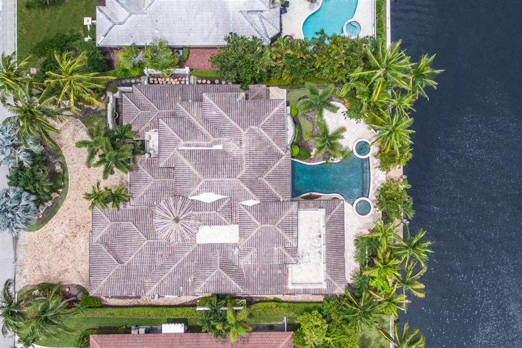 ROYAL PALM YACHT & COUNTRY CLUB - Residential