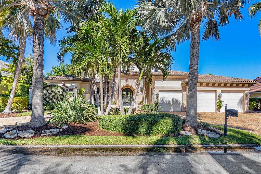 ROYAL PALM YACHT & COUNTRY CLUB - Residential