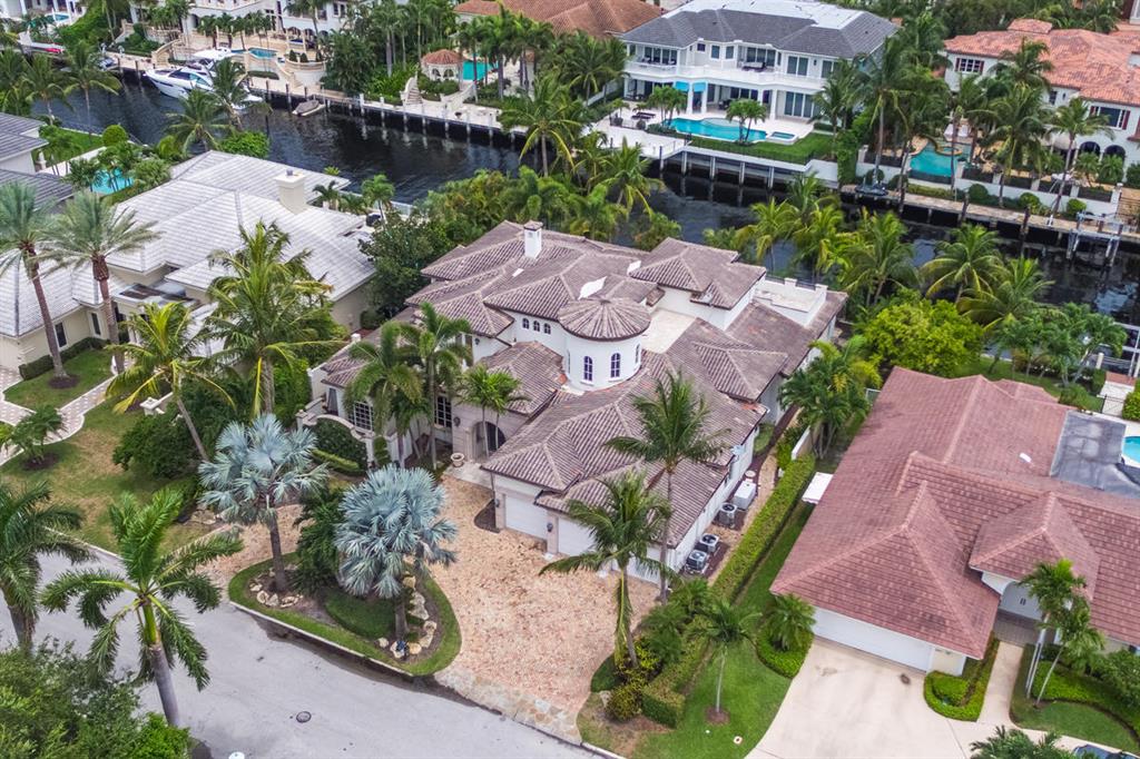 ROYAL PALM YACHT & COUNTRY CLUB - Residential