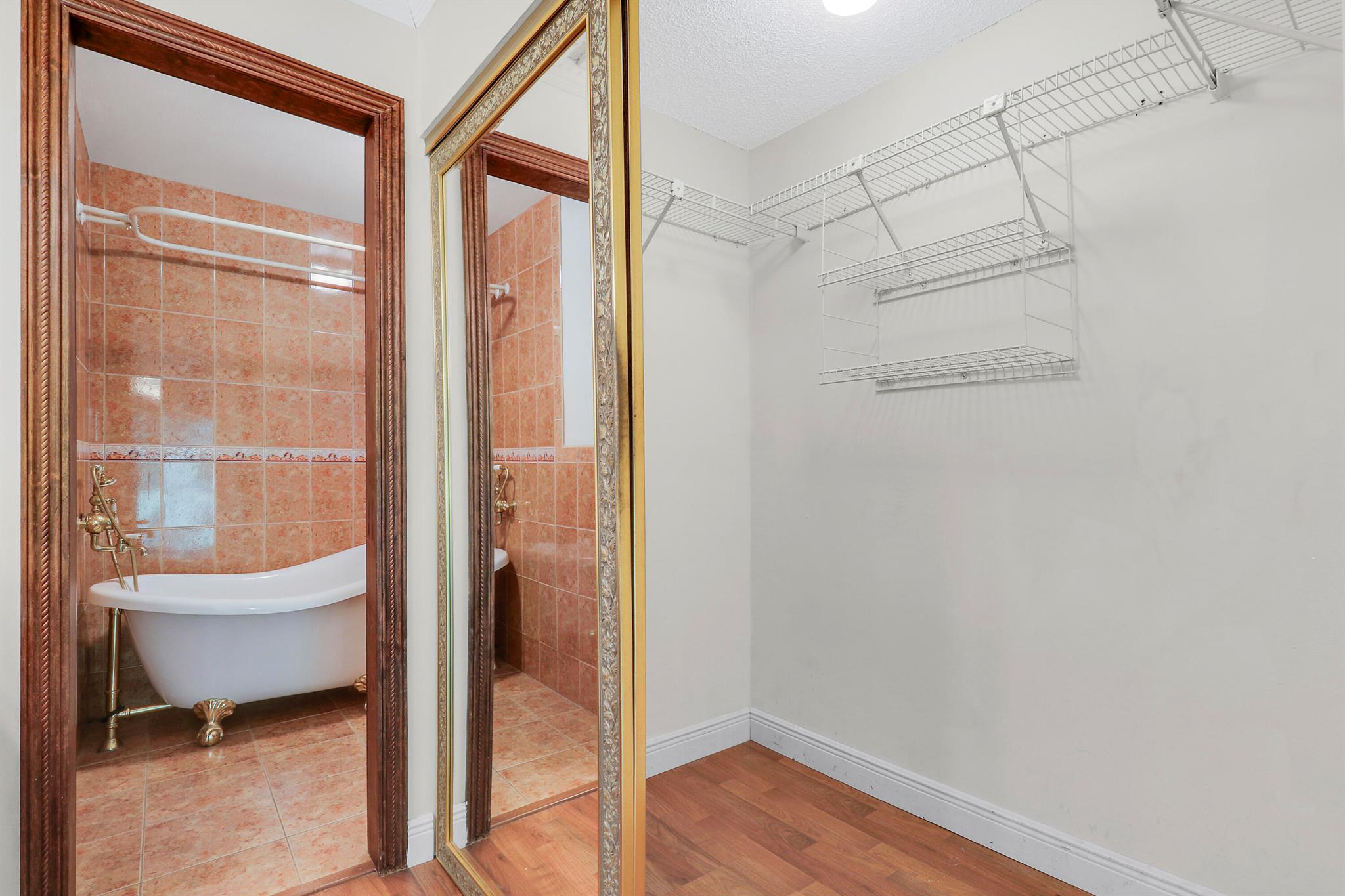 SHEFFIELD WOODS AT WELLIN - Residential