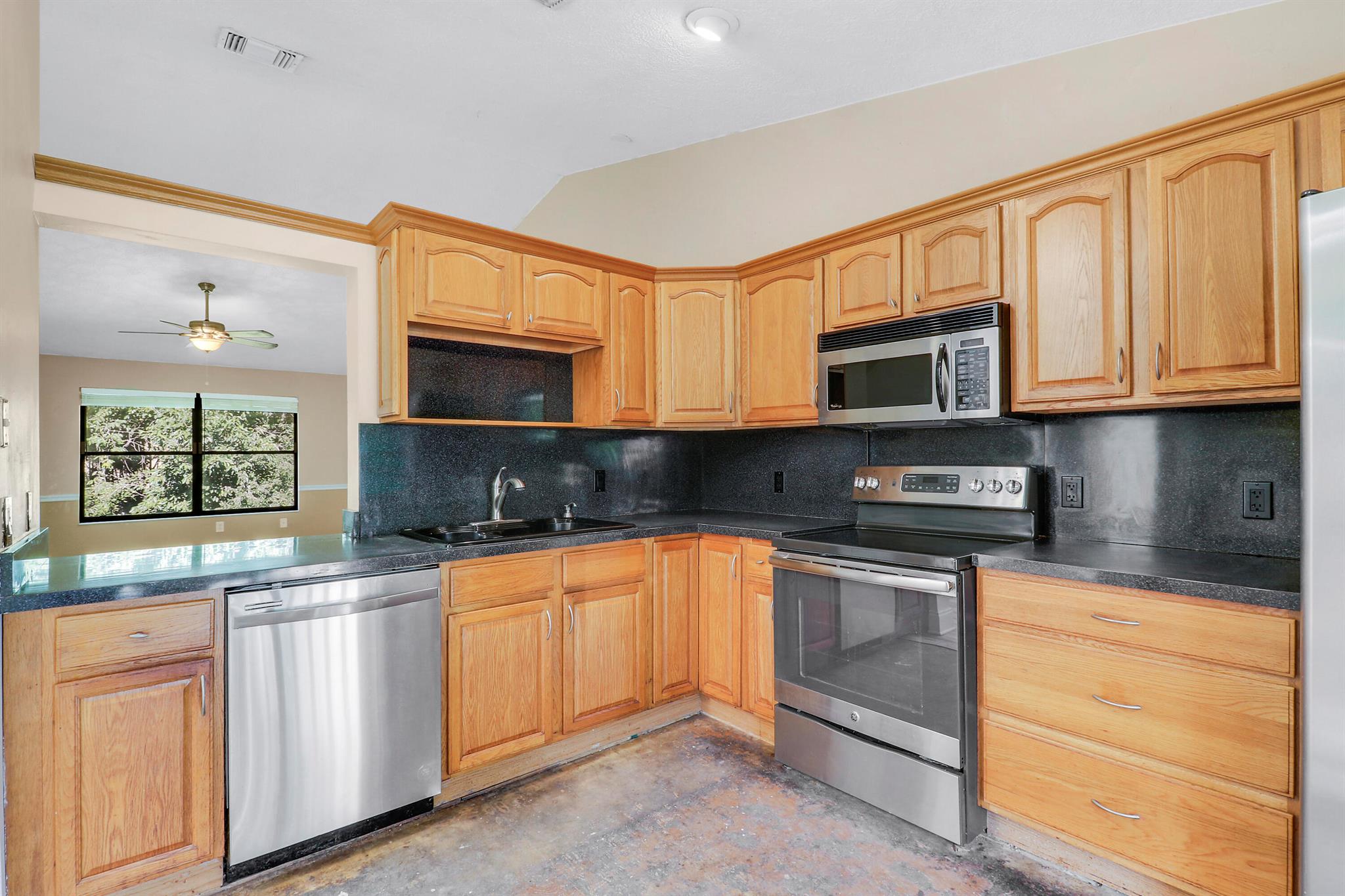 SHEFFIELD WOODS AT WELLIN - Residential