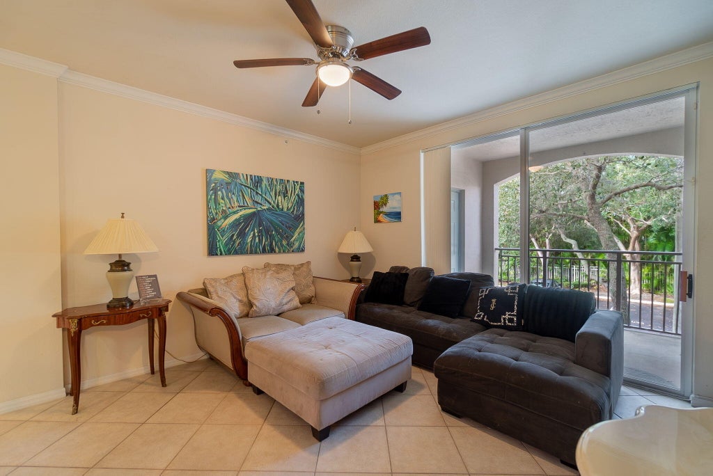 Photo of 6394 Emerald Dunes Drive #204, West Palm Beach, FL 33411 (MLS # R10953639)
