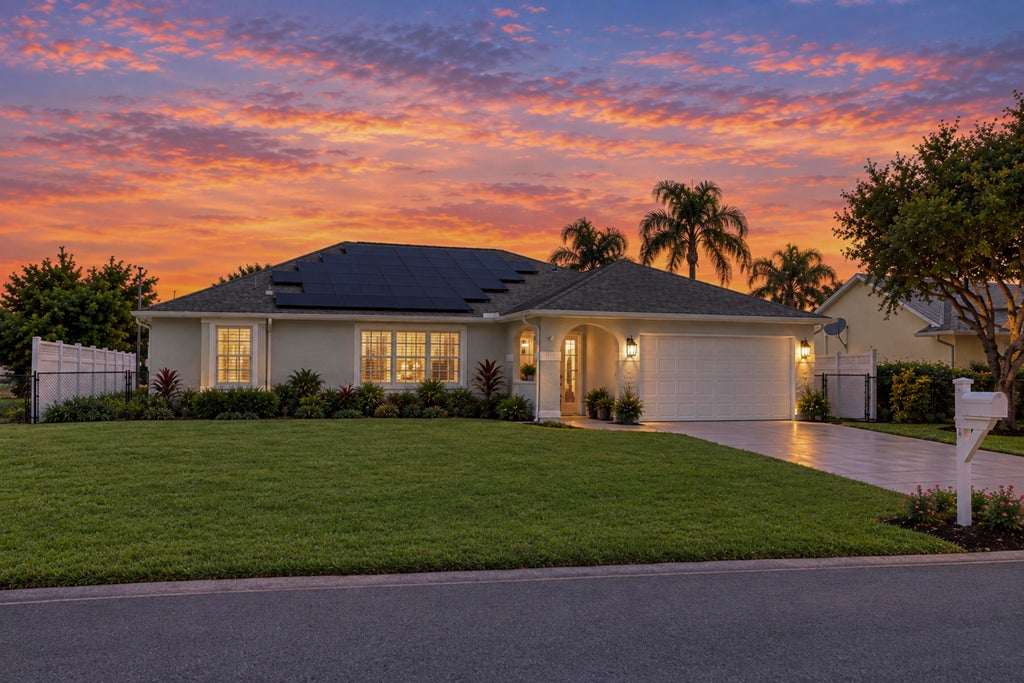 Photo of 1617 SE North Blackwell Drive, Port Saint Lucie, FL 34952 (MLS # B26074357)