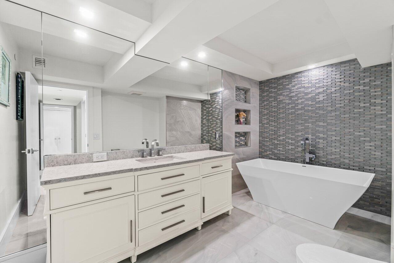 VILLA MARE CONDO - Residential