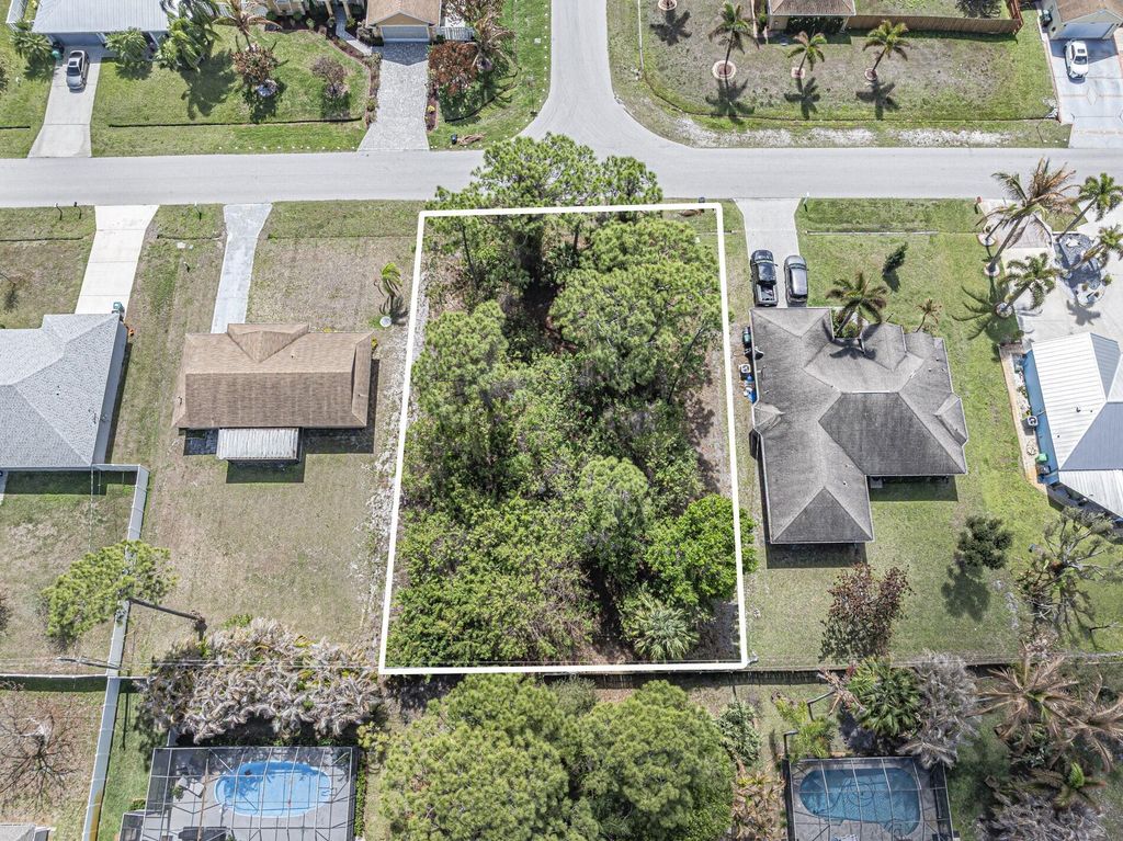 Photo of 1661 SW Nervia Avenue, Port Saint Lucie, FL 34953 (MLS # R11169751)