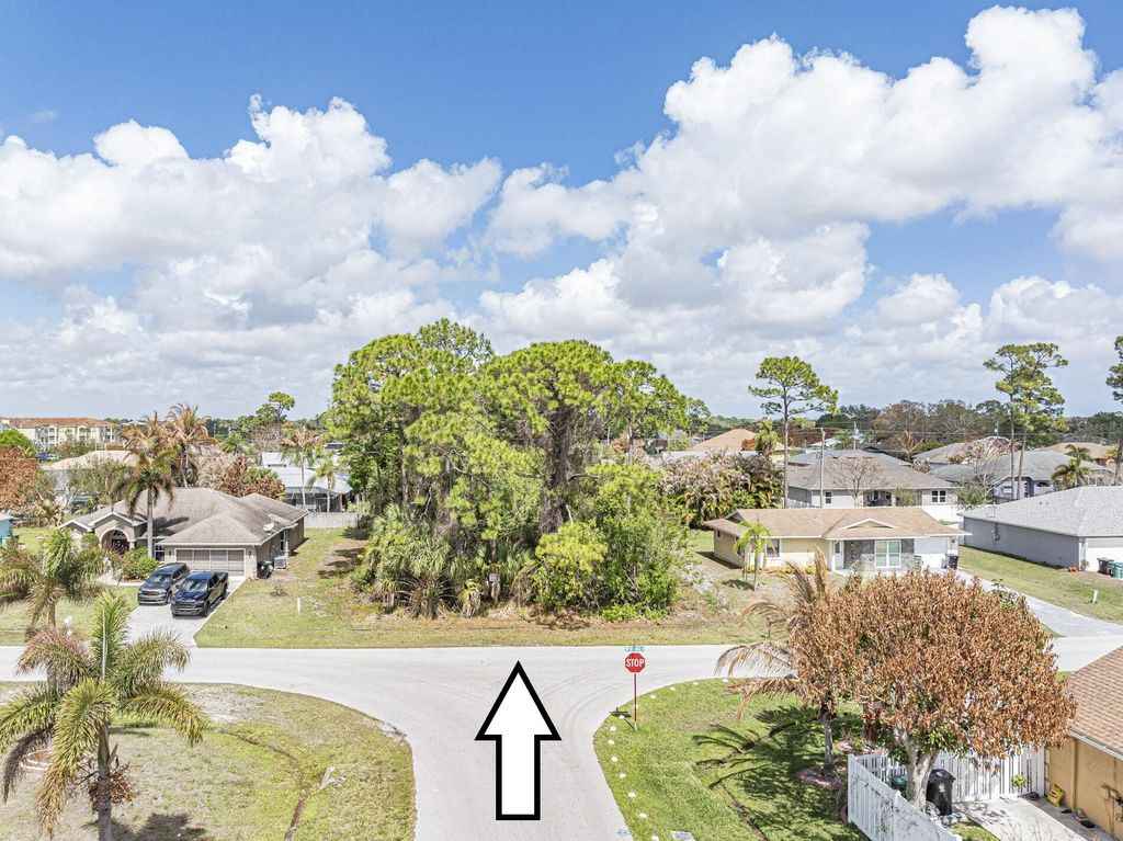 Photo of 1661 SW Nervia Avenue, Port Saint Lucie, FL 34953 (MLS # R11169751)