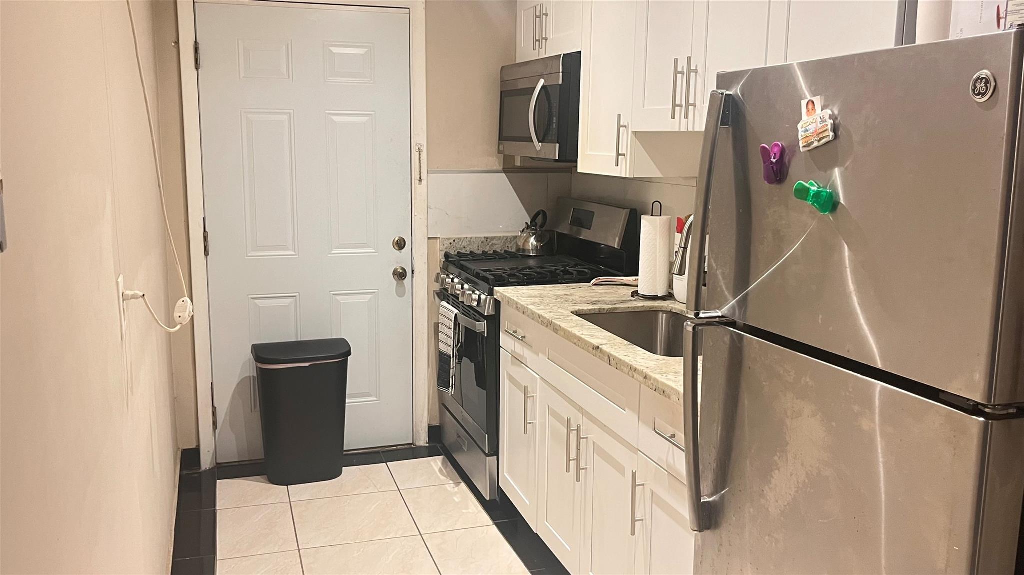121 NE 204th St 18, Miami, FL, 33179/$120,000 2 121 NE 204th St 18