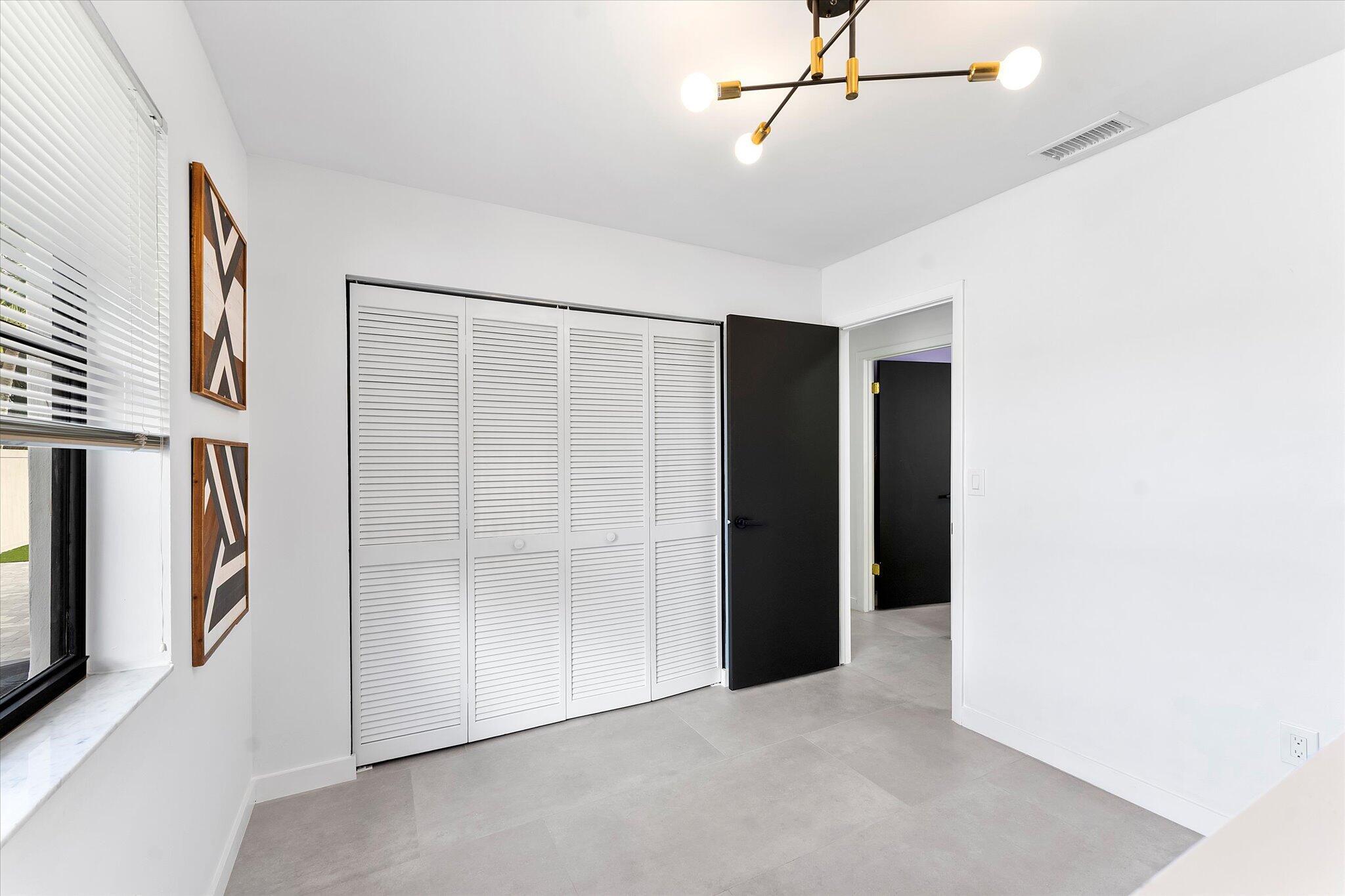 HAWKES BLUFF - Residential