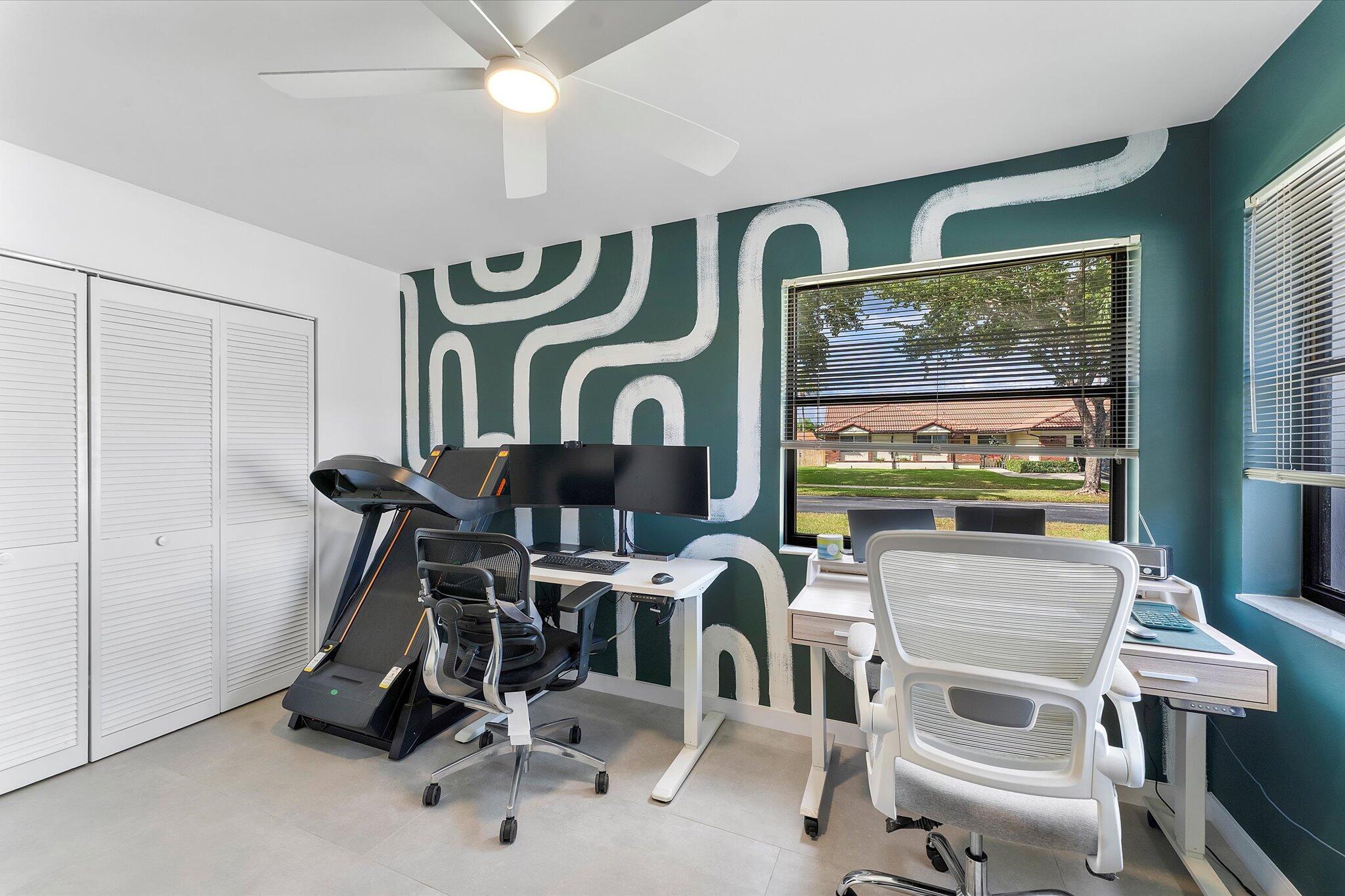 HAWKES BLUFF - Residential