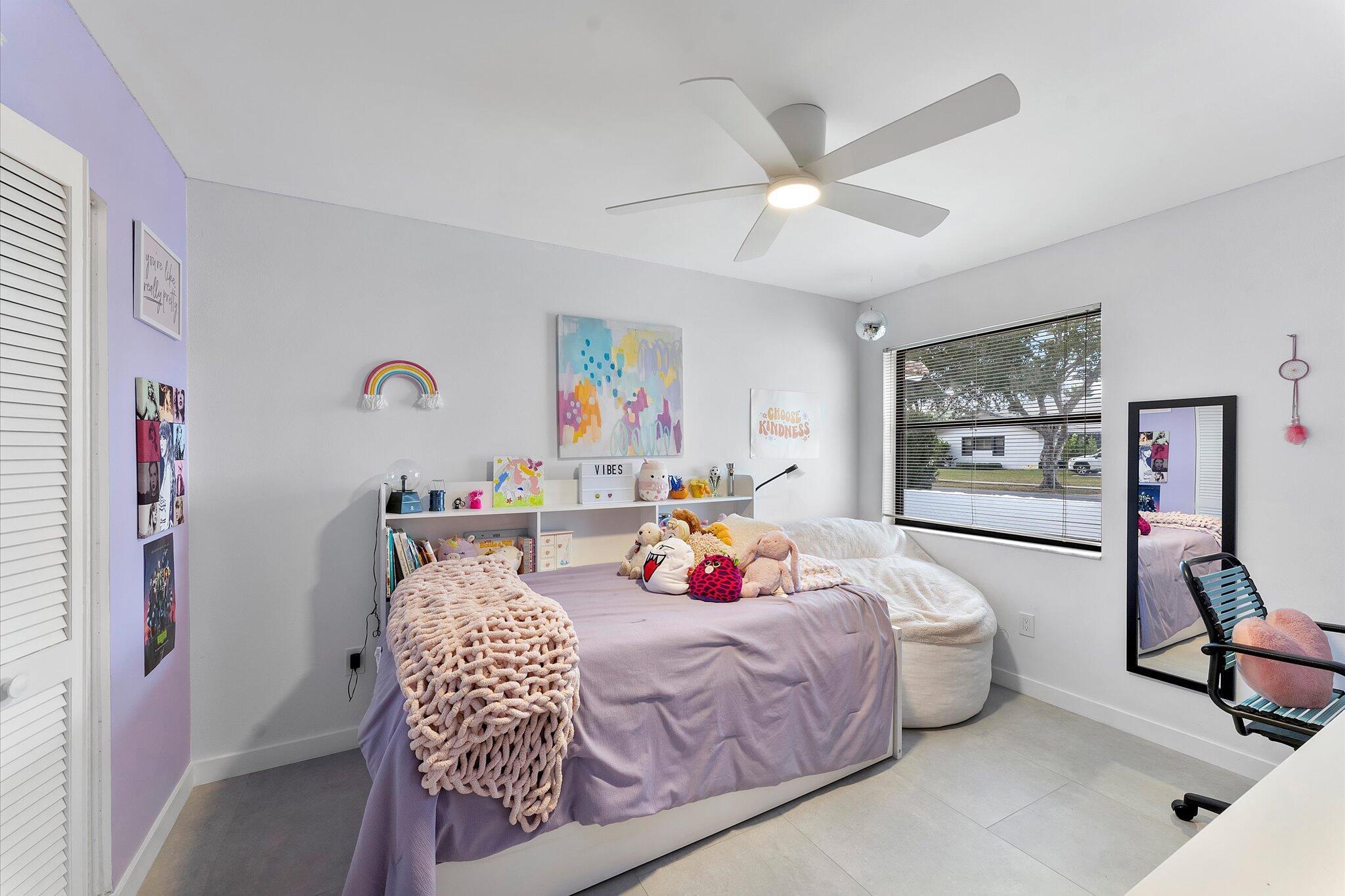 HAWKES BLUFF - Residential