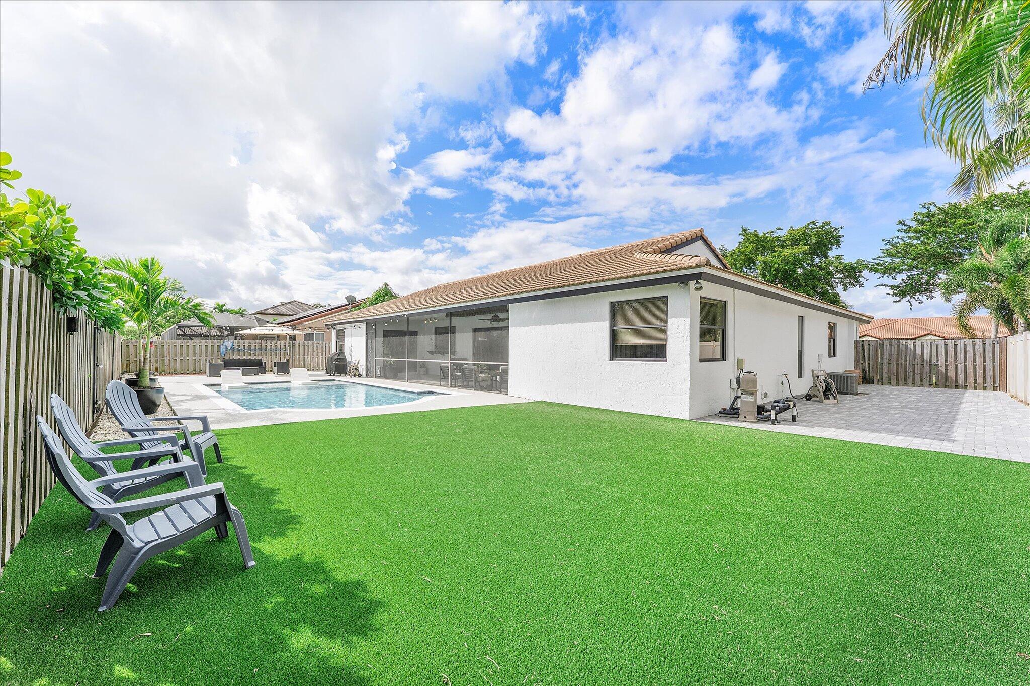 HAWKES BLUFF - Residential