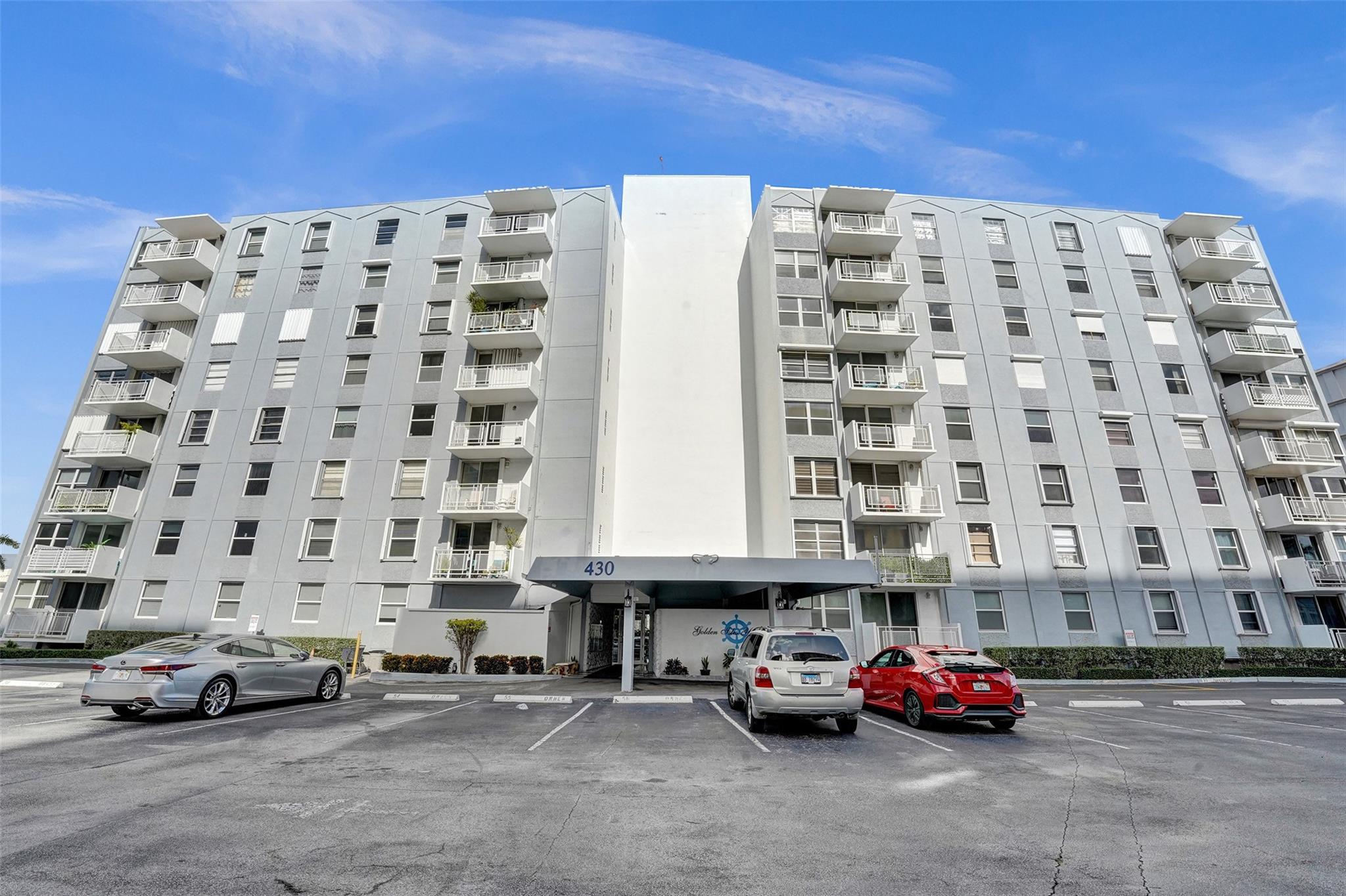 430 Golden Isles Dr 705