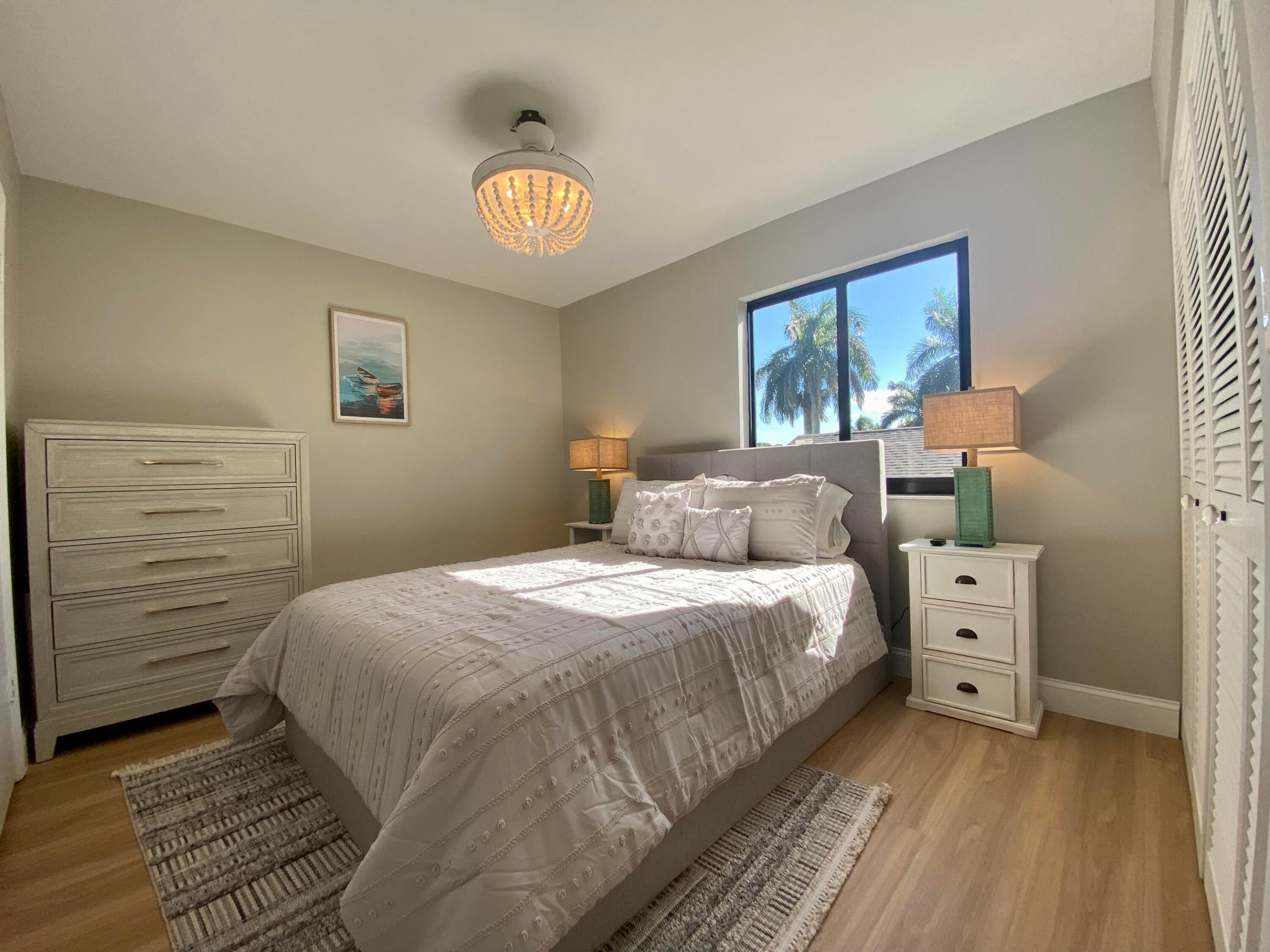 BEDFORD MEWS AT WELLINGTON - Residential Lease