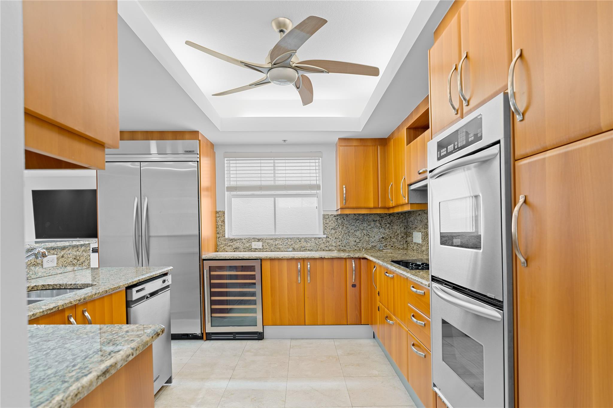 Ocean Plaza - Residential