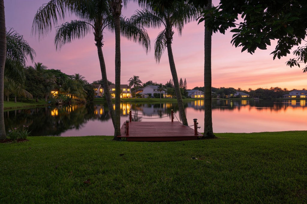 Photo of 4051 SW 82ND Terrace, Davie, FL 33328 (MLS # B26081113)