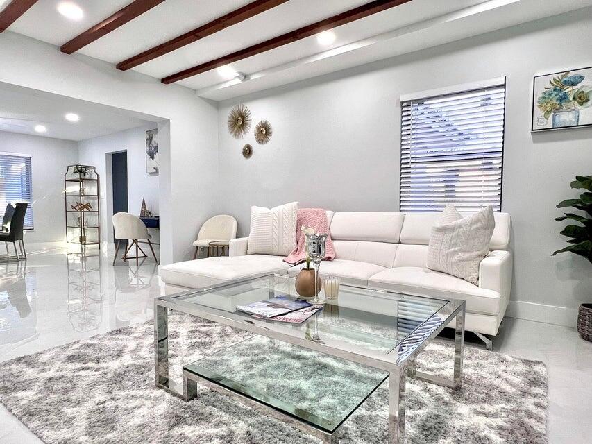 PALM BEACH SHORES - Residential