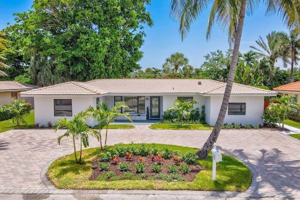 Photo of 324 Bamboo Road, Palm Beach Shores, FL 33404 (MLS # R11155695)