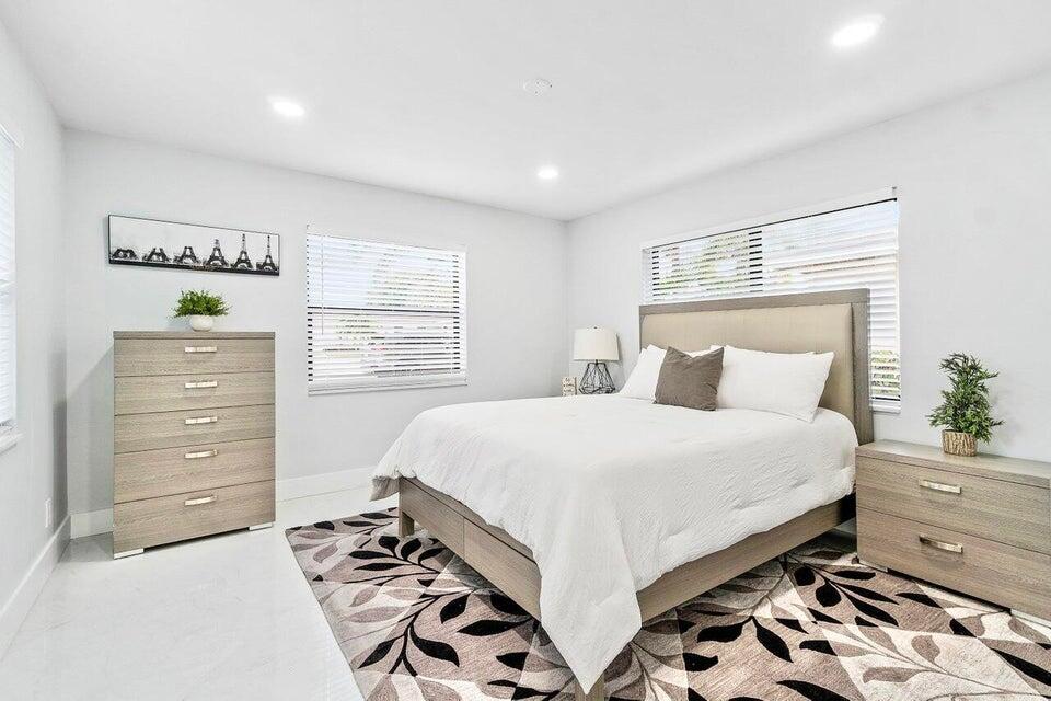 PALM BEACH SHORES - Residential