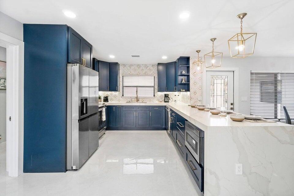 PALM BEACH SHORES - Residential