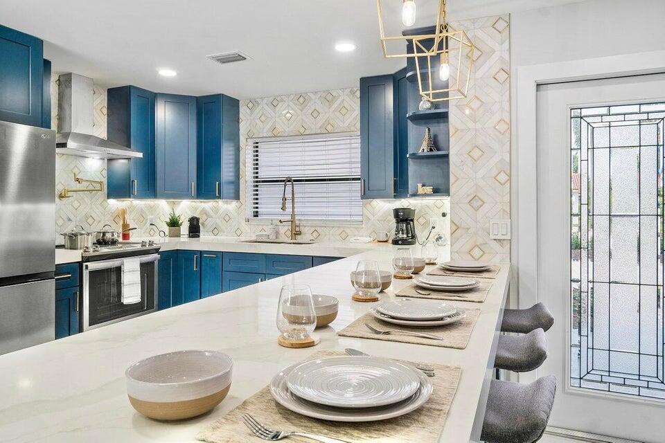 PALM BEACH SHORES - Residential