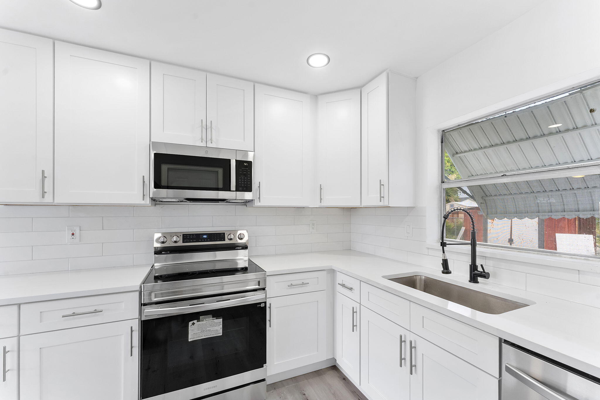 316 NW 6th Court