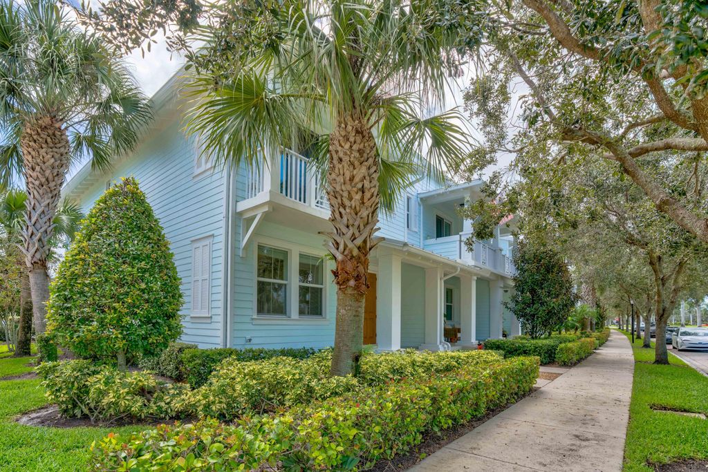 Photo of 1302 S Jeaga Drive, Jupiter, FL 33458 (MLS # R10925372)