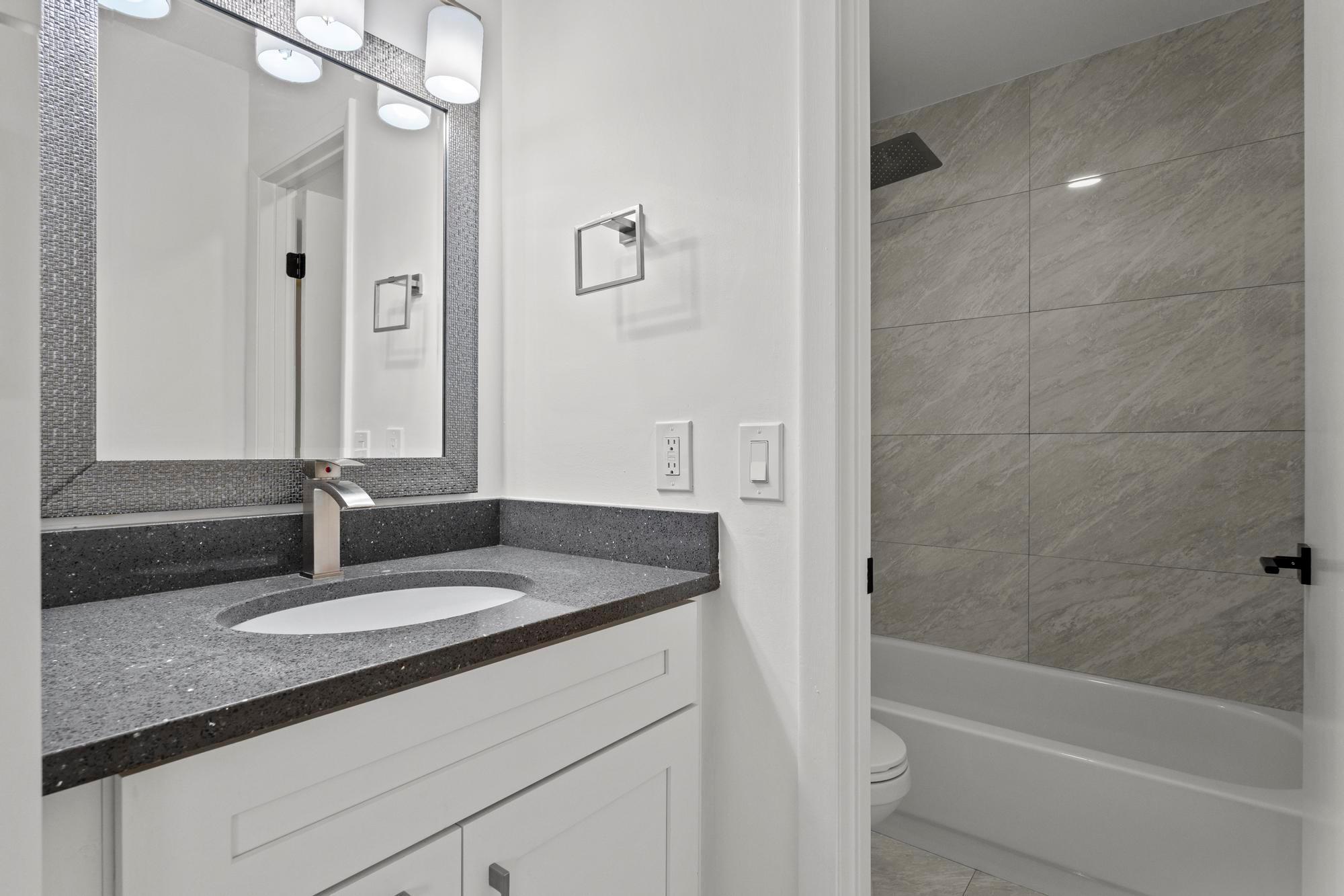 TARTAN COCONUT CREEK PHAS - Residential Lease
