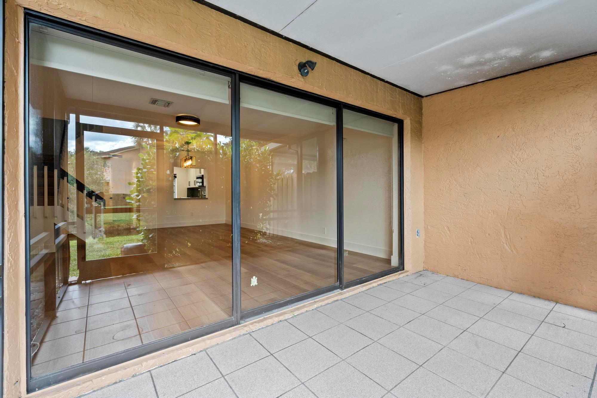 TARTAN COCONUT CREEK PHAS - Residential Lease
