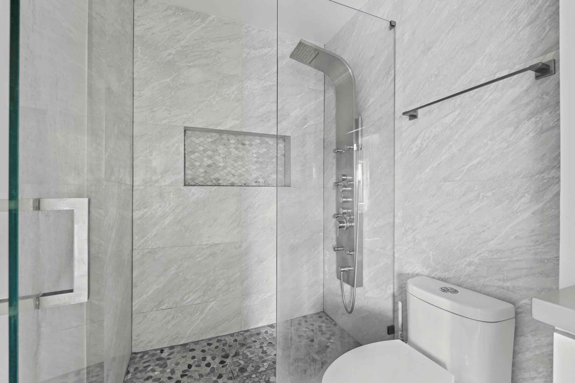 TARTAN COCONUT CREEK PHAS - Residential Lease