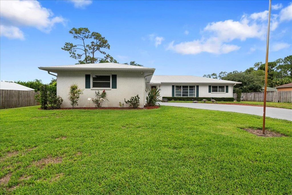 Photo of 2440 SW Mapp Road, Palm City, FL 34990 (MLS # R11002854)