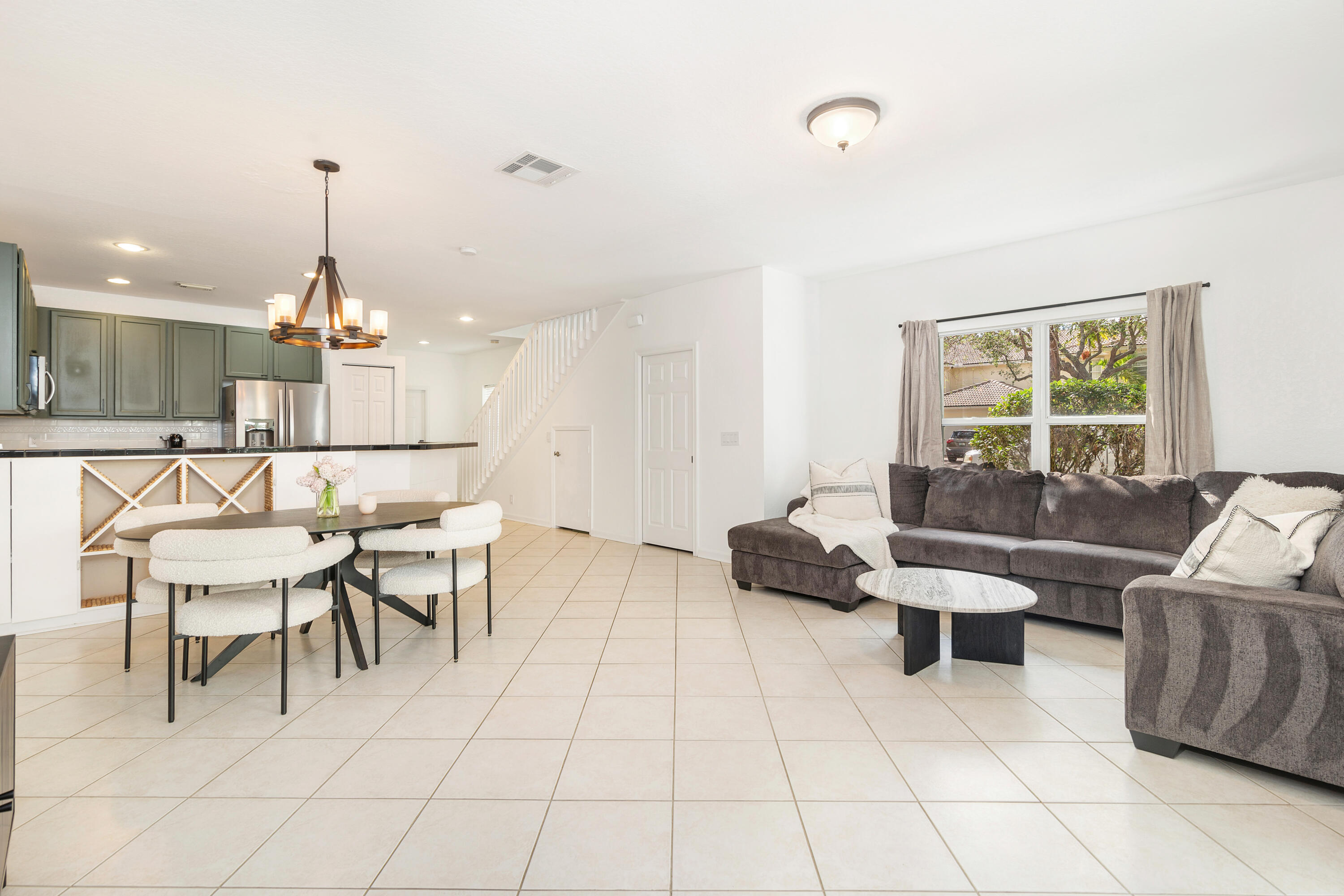 GEORGIAN COURTS - Residential Lease