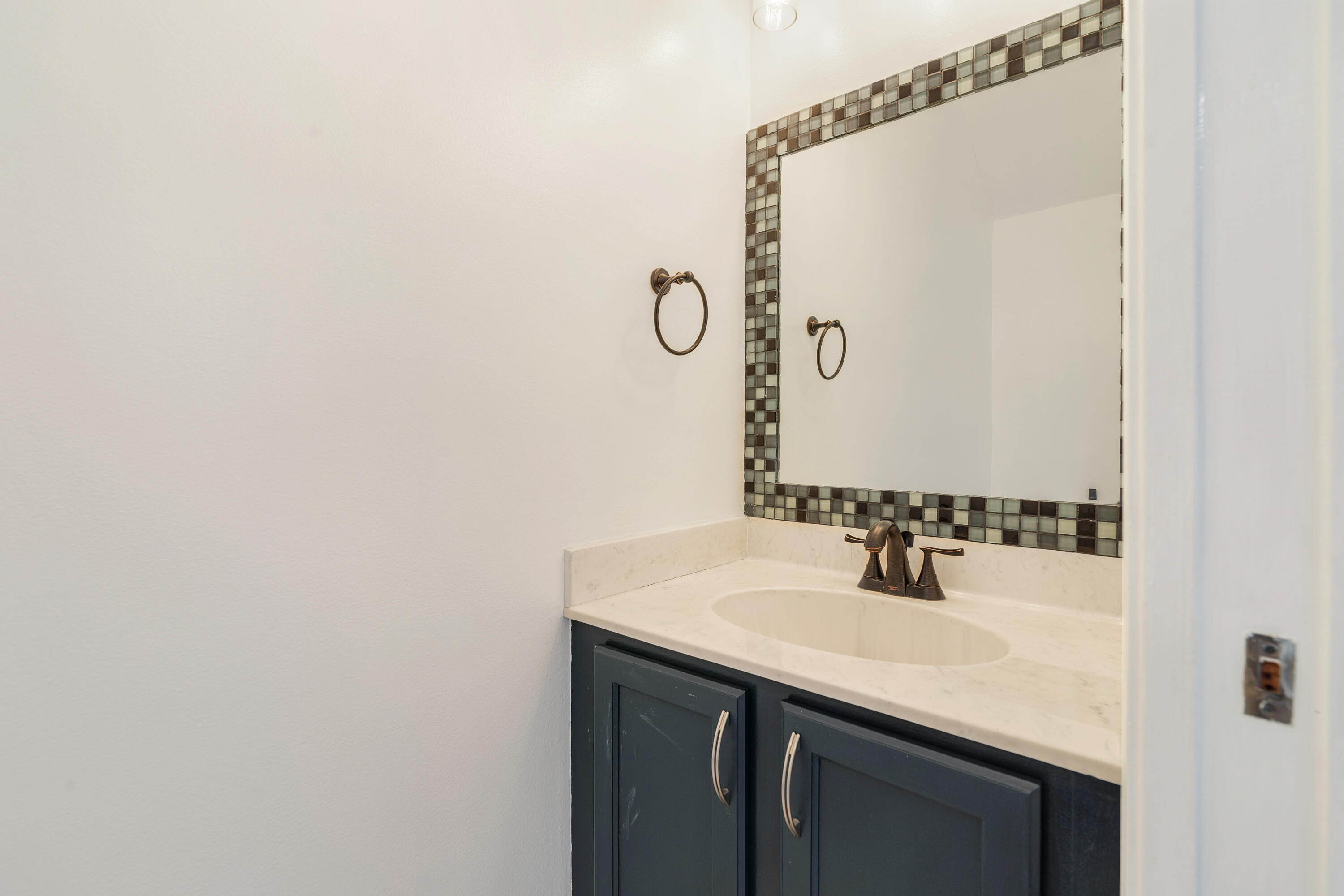 GEORGIAN COURTS - Residential Lease