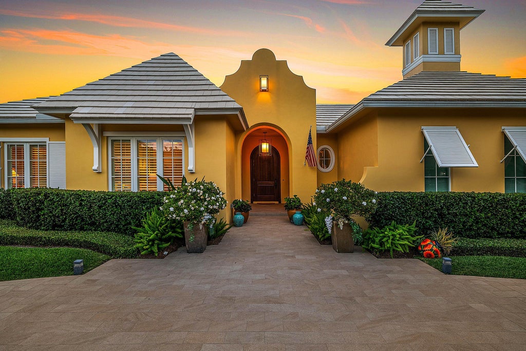 Photo of 10329 Prestwick Road, Boynton Beach, FL 33436 (MLS # B26087574)