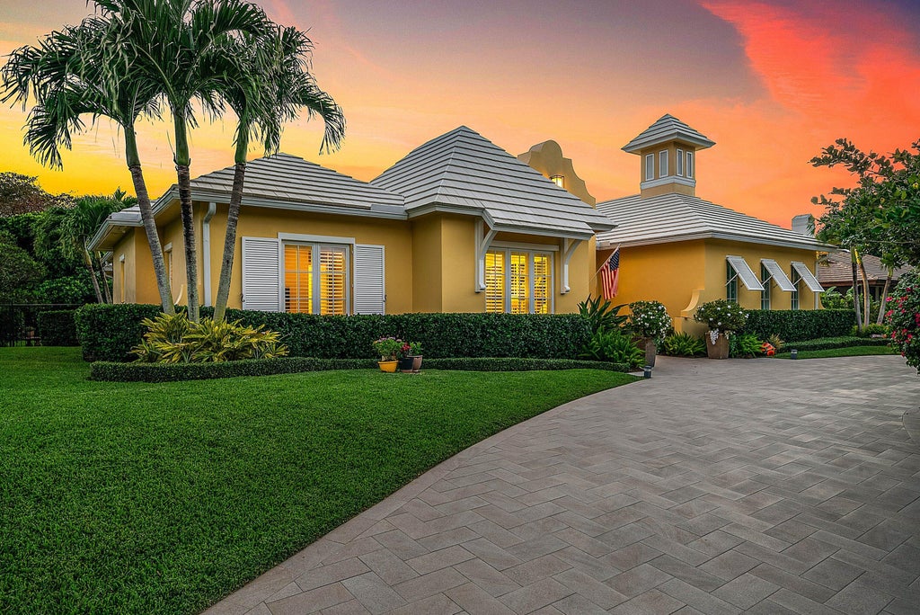 Photo of 10329 Prestwick Road, Boynton Beach, FL 33436 (MLS # B26087574)