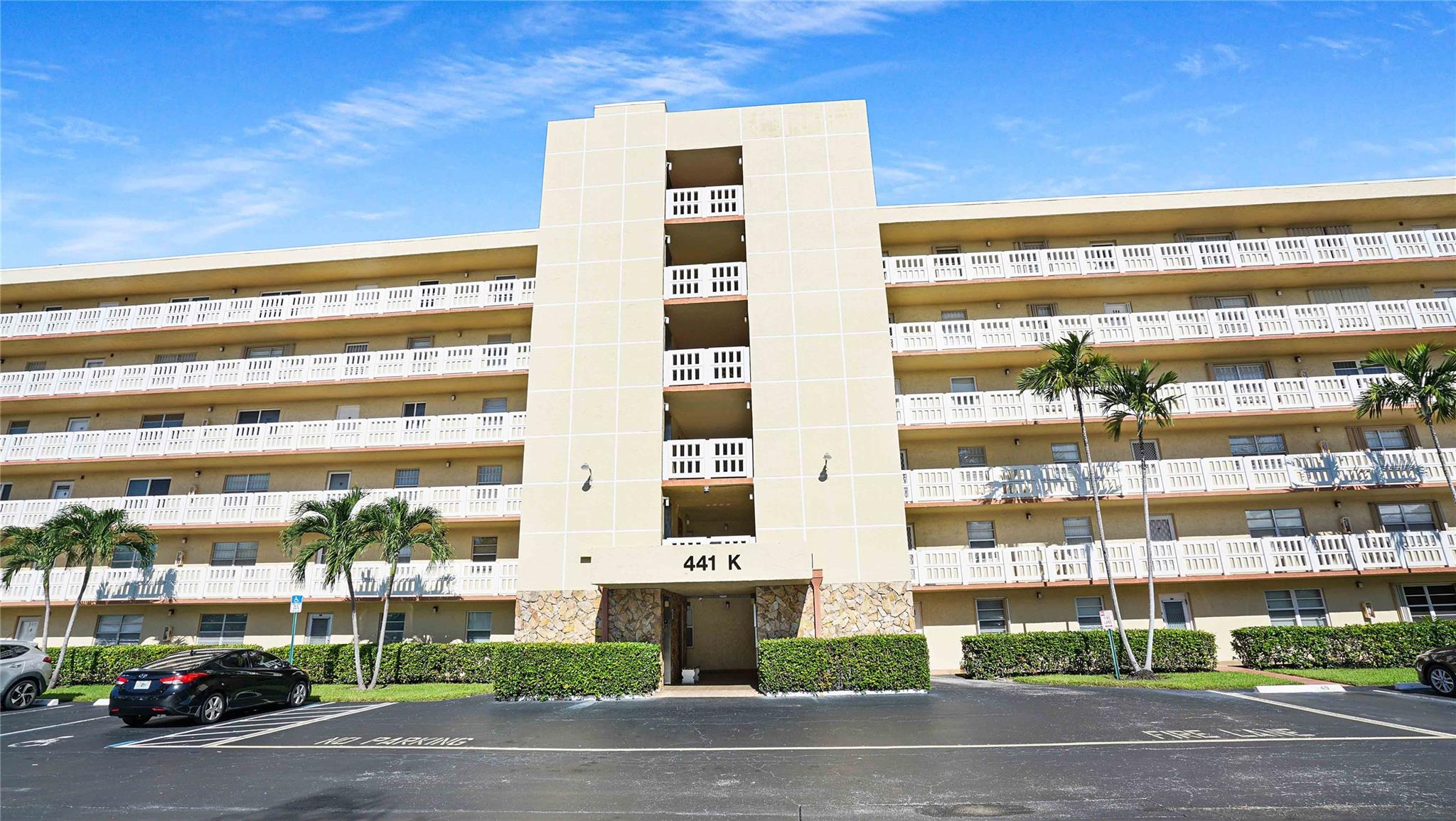 MEADOWBROOK LAKES VIEW - Residential