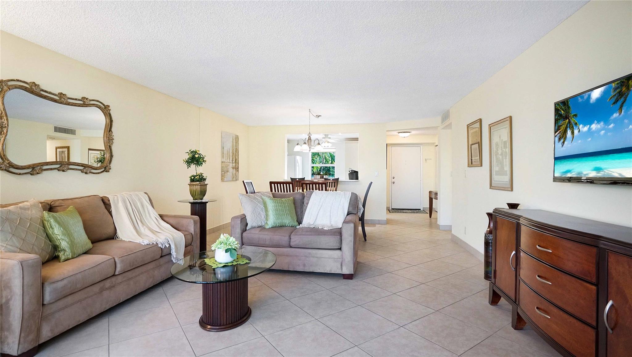 MEADOWBROOK LAKES VIEW - Residential