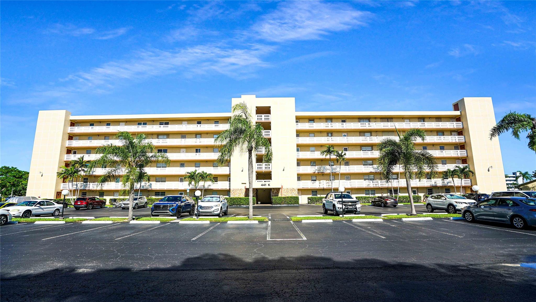 MEADOWBROOK LAKES VIEW - Residential