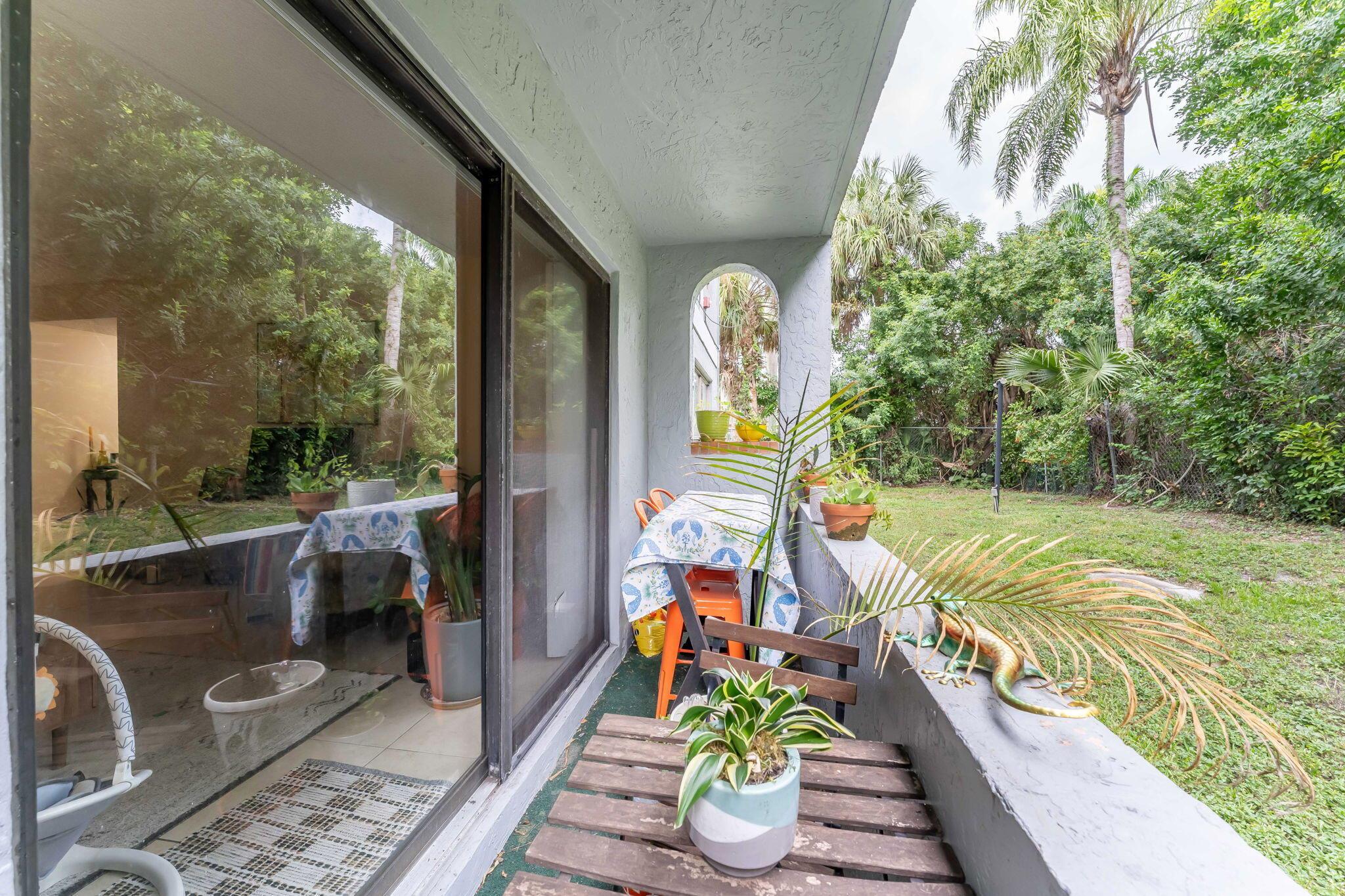 PRESIDENTIAL GOLFVIEW CON - Residential