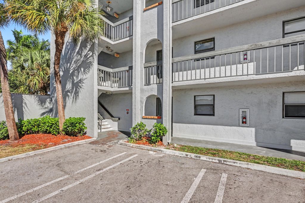 Photo of 2050 N Congress Avenue #109, West Palm Beach, FL 33401 (MLS # R11138845)