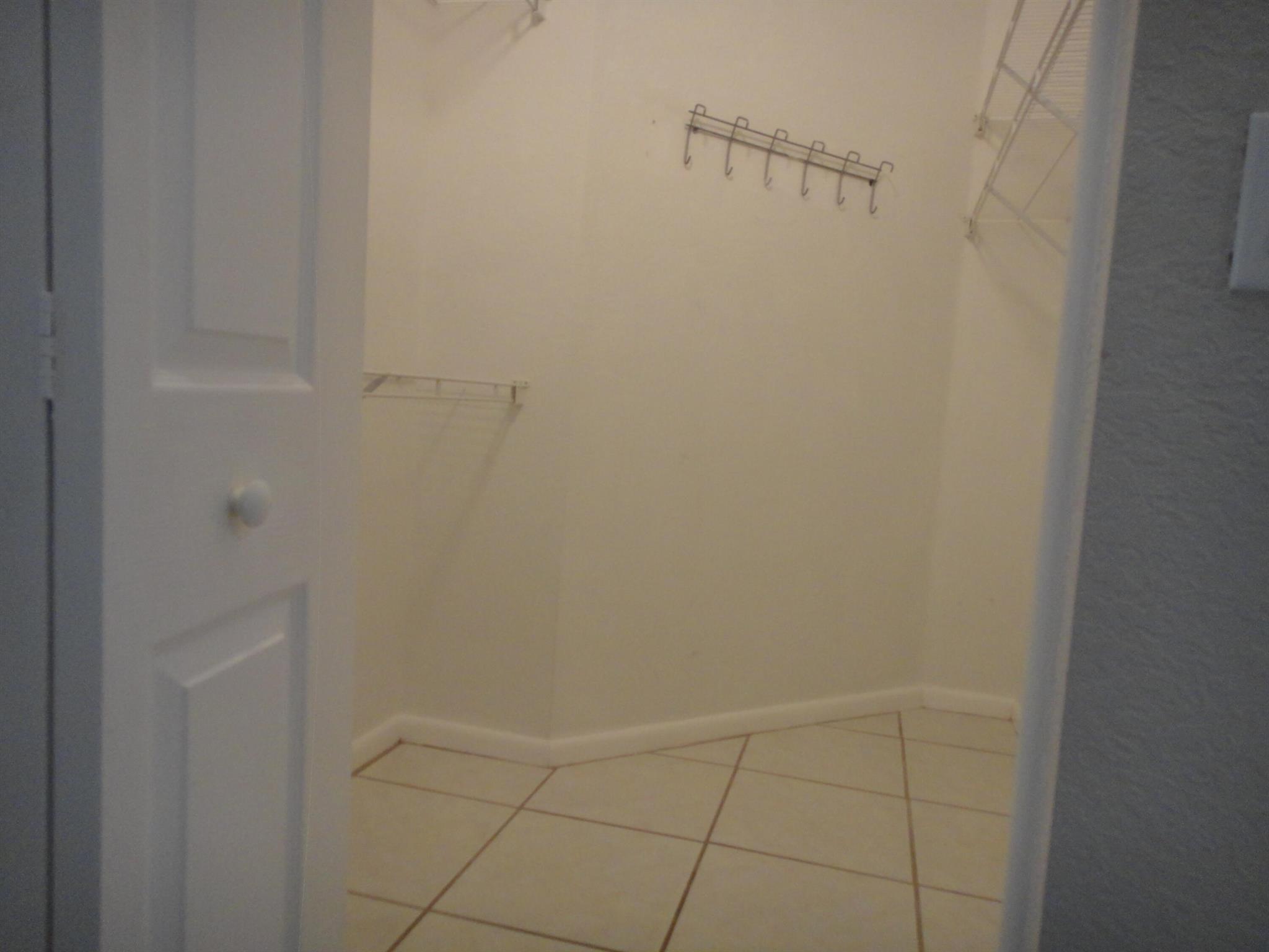 LAKEFIELD OF THE LANDINGS - Residential Lease