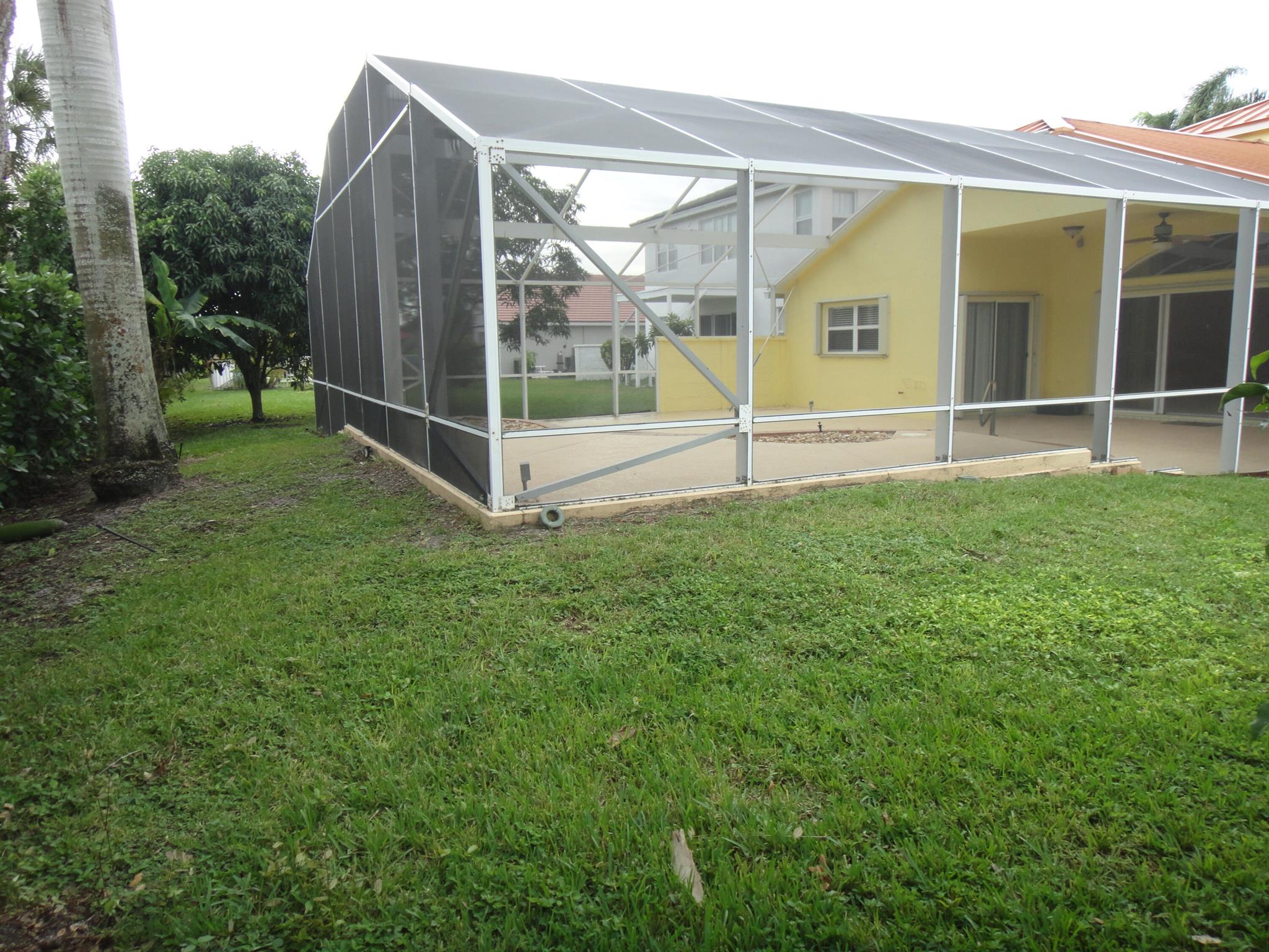 LAKEFIELD OF THE LANDINGS - Residential Lease