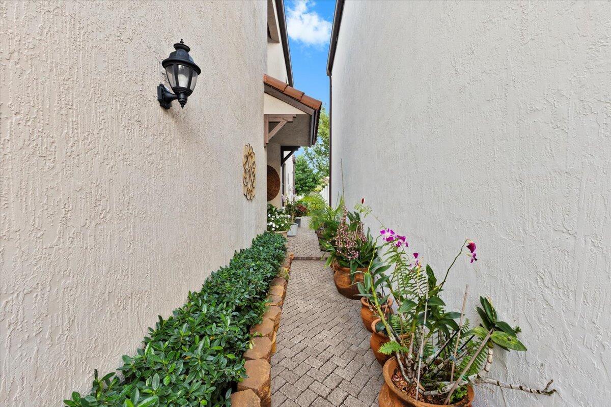 MEDITERRANEA - Residential