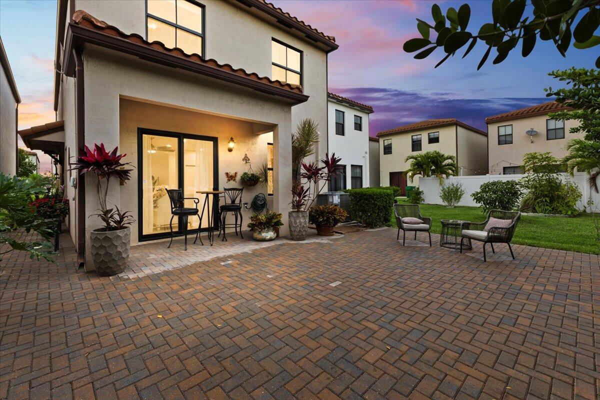 MEDITERRANEA - Residential