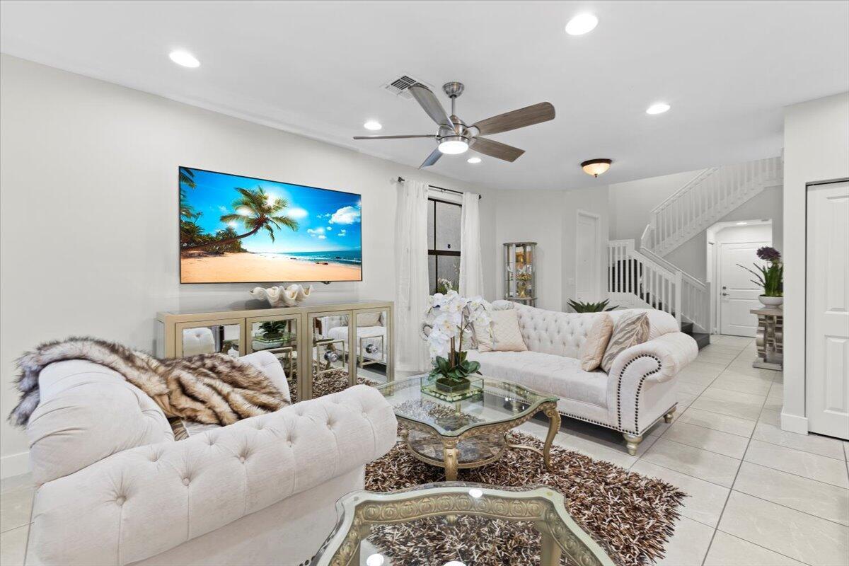 MEDITERRANEA - Residential