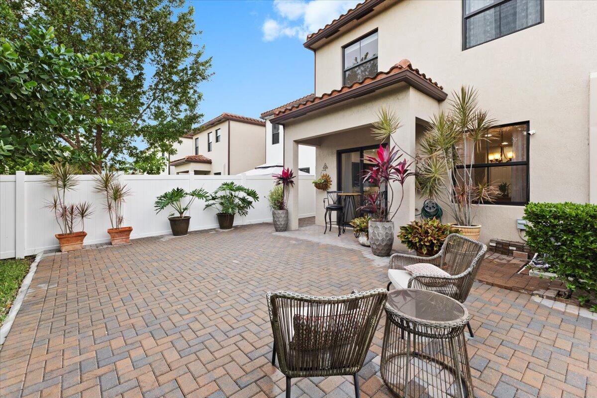 MEDITERRANEA - Residential