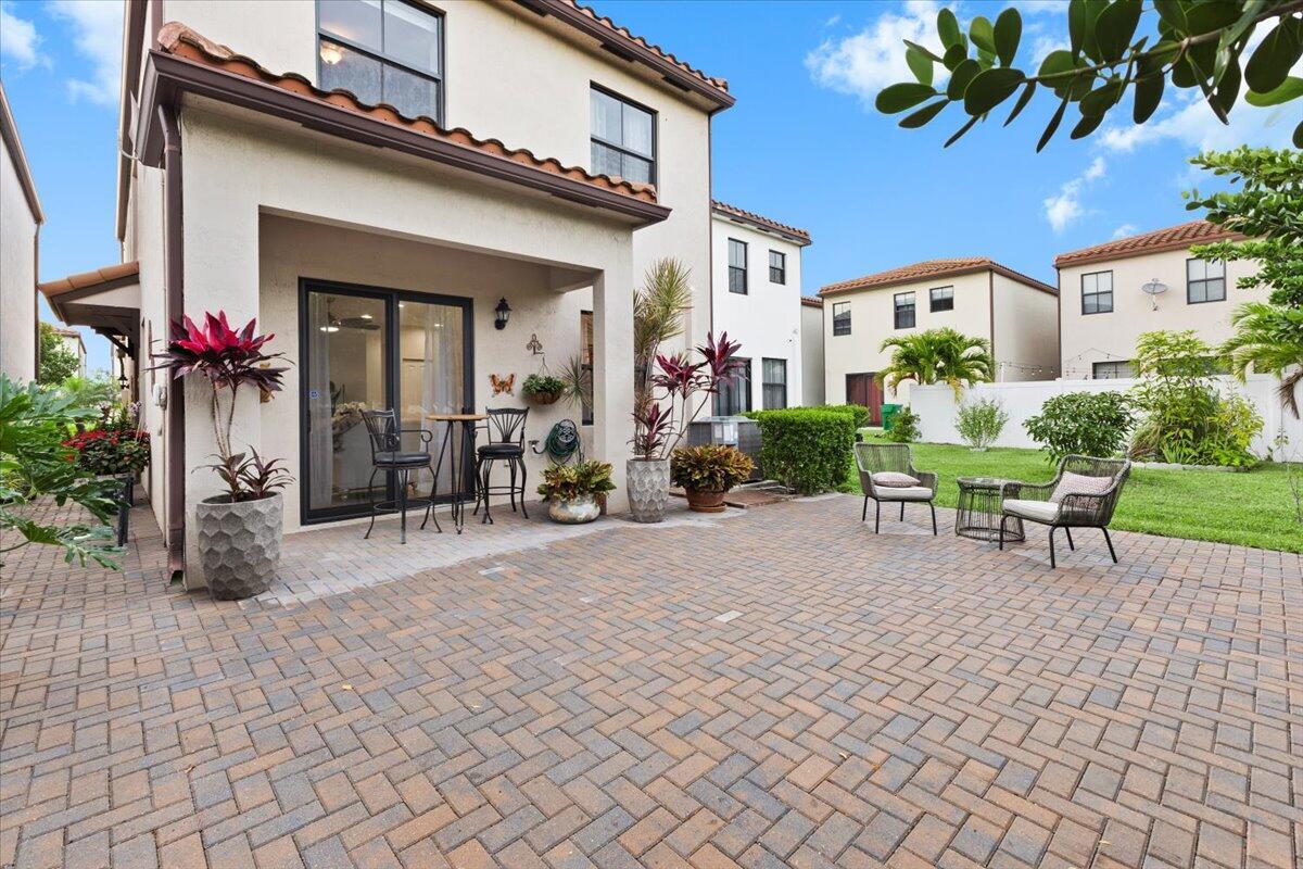 MEDITERRANEA - Residential