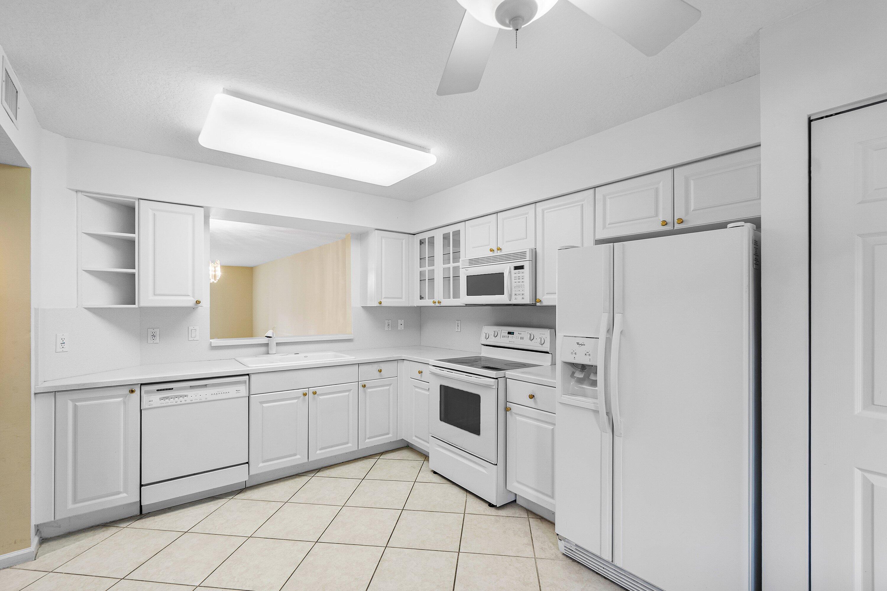 Coral Lakes - Residential