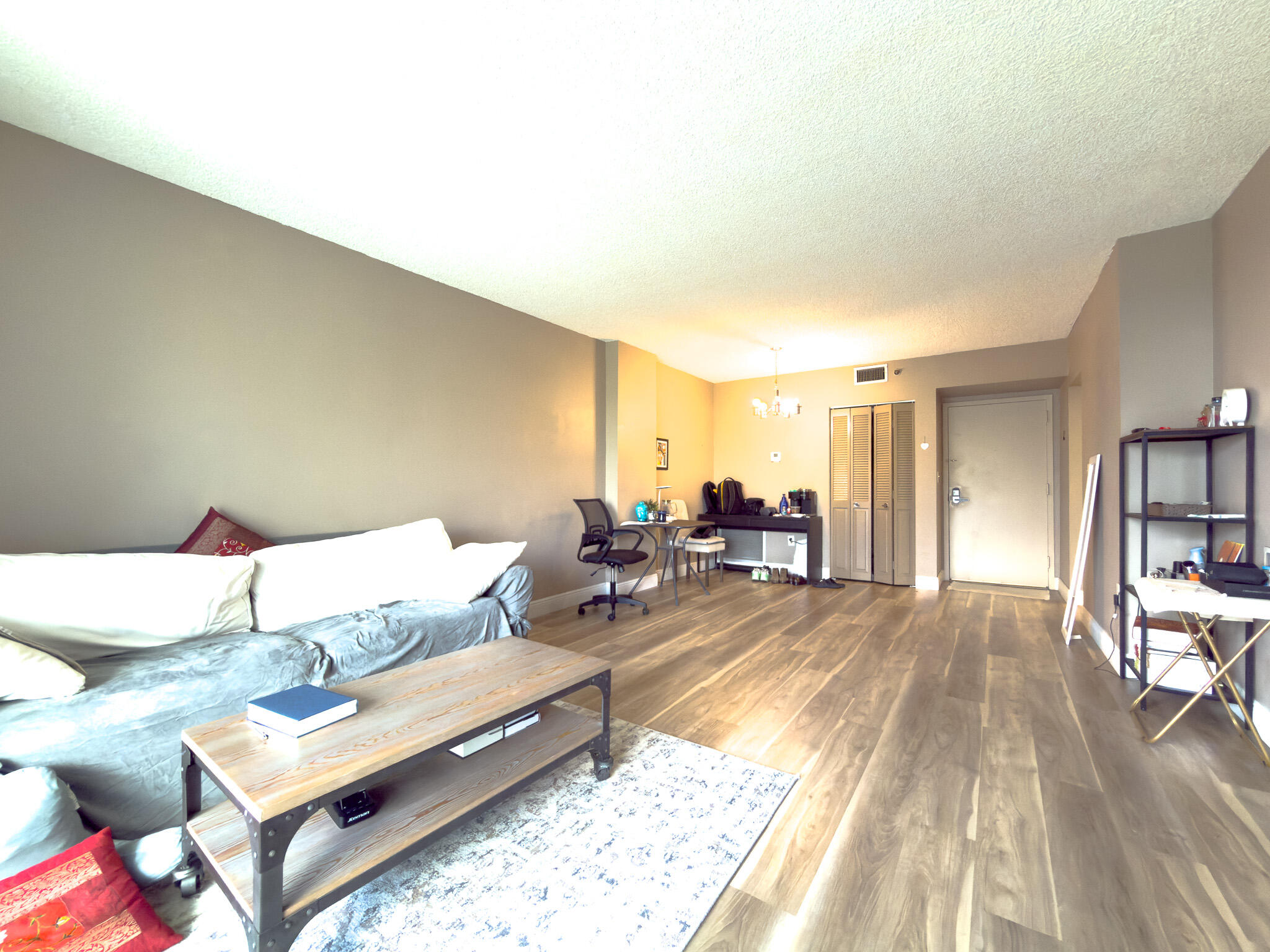 HILLCREST EAST NO 20 CONDO - Residential Lease